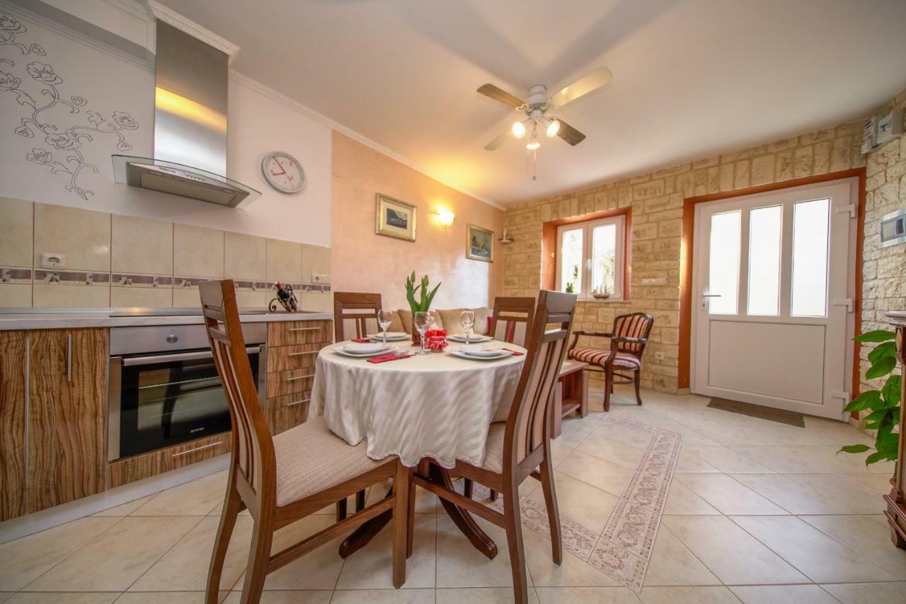 Stara Kuca Apartment *